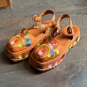 Farm Rio Embroidered Platform Sandals